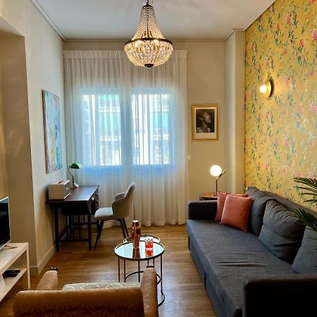 Mrs Holiday Apartment Атина Екстериор снимка