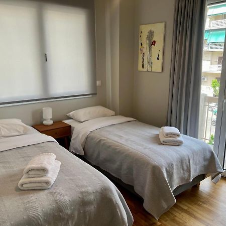 Mrs Holiday Apartment Атина Екстериор снимка