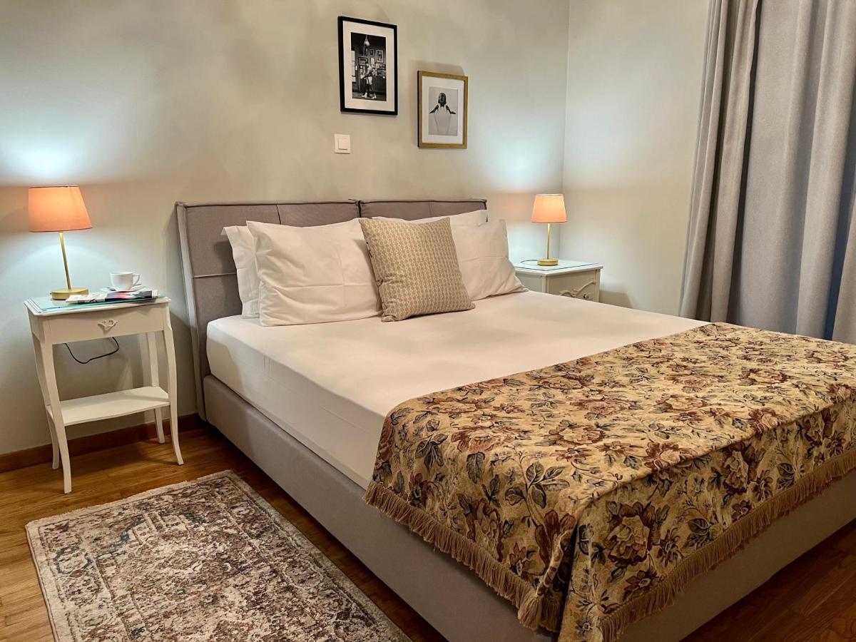 Mrs Holiday Apartment Атина Екстериор снимка