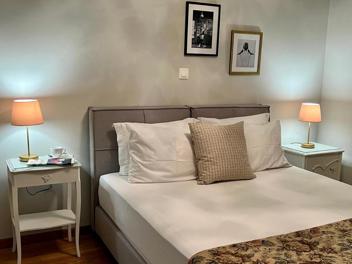 Mrs Holiday Apartment Атина Екстериор снимка