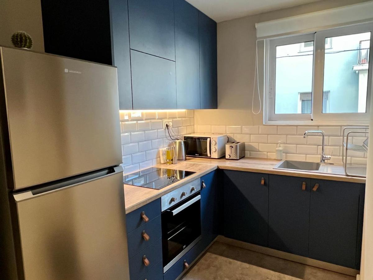 Mrs Holiday Apartment Атина Екстериор снимка