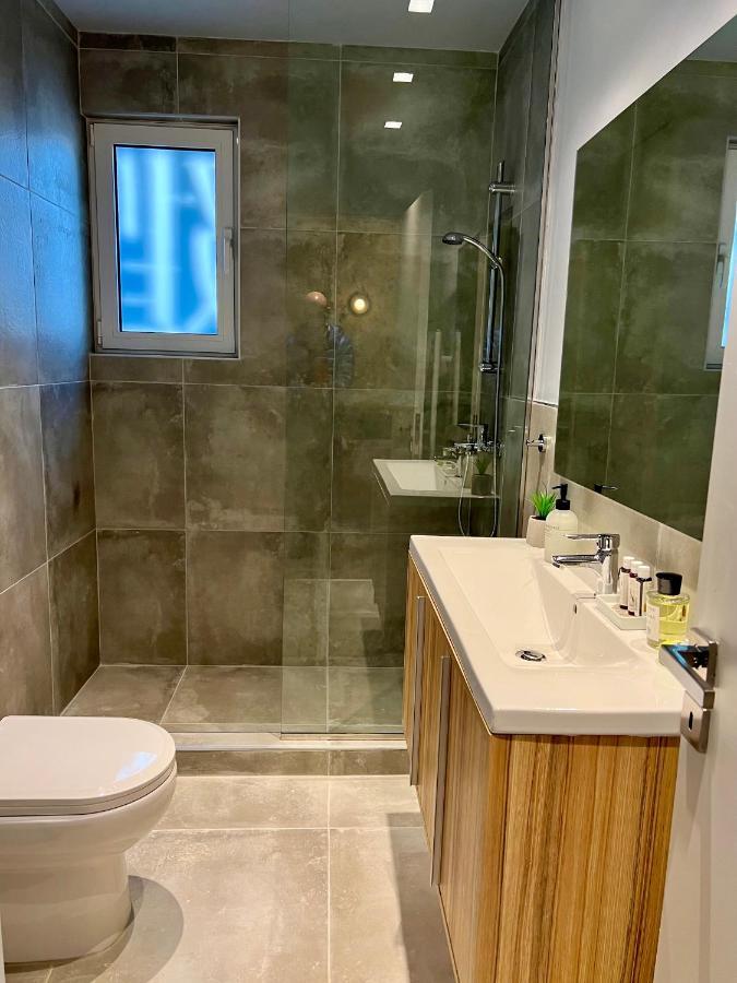 Mrs Holiday Apartment Атина Екстериор снимка